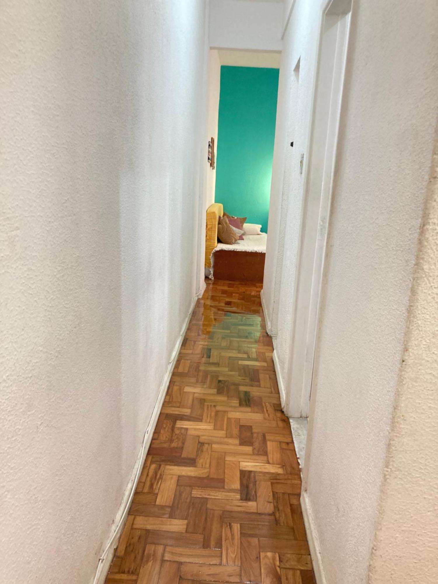 Charmoso Gloria, Rua Do Metro Río de Janeiro